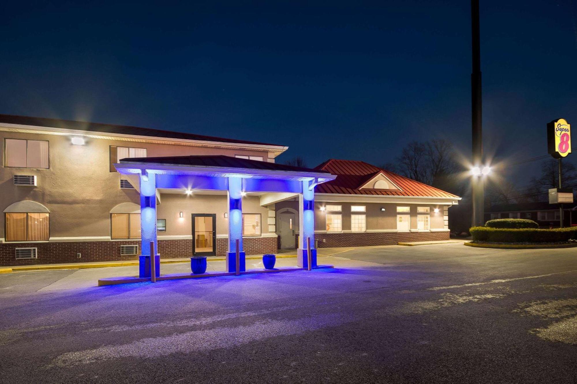 ซูเปอร์ 8 บาย วินด์แฮม เอลิซาเบททาวน์ Hotel อลิซาเบธทาวน์ ภายนอก รูปภาพ
